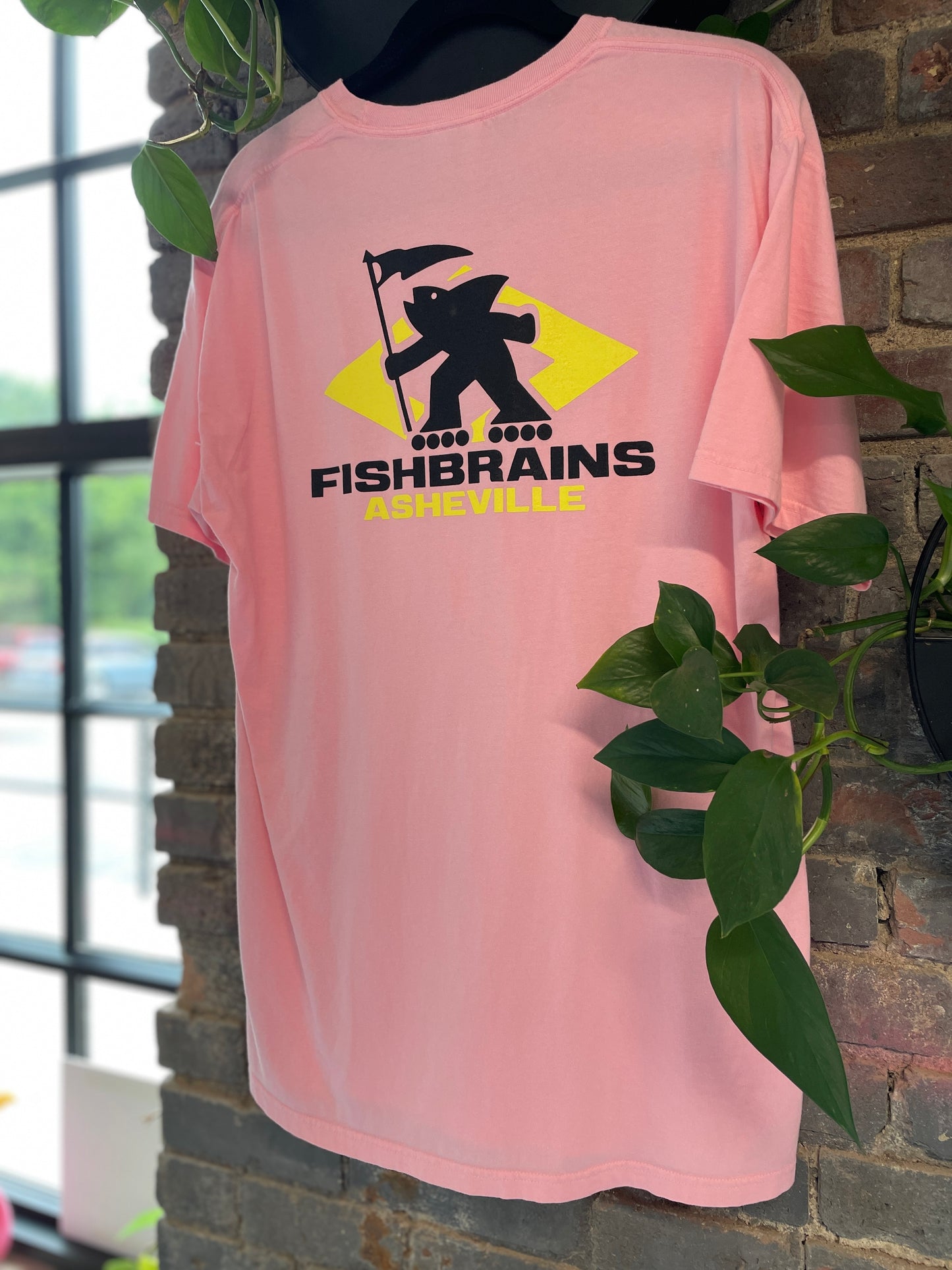 FishBrains “Gotcha” Short Sleeve T-Shirt - Pink